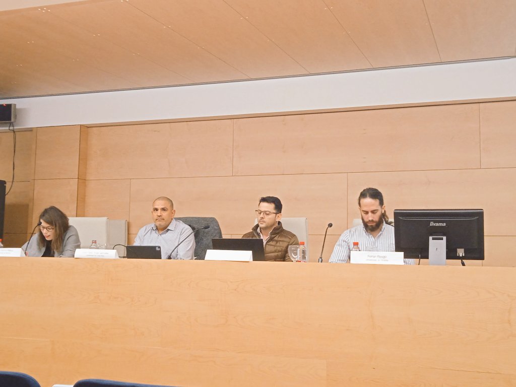 AsociacionBETA's tweet photo. Otro plantel de lujo para la segunda mesa de comunicaciones de la tarde 📚☺️ #BETA22 #BETA2022 https://t.co/BZwVkLUxuH