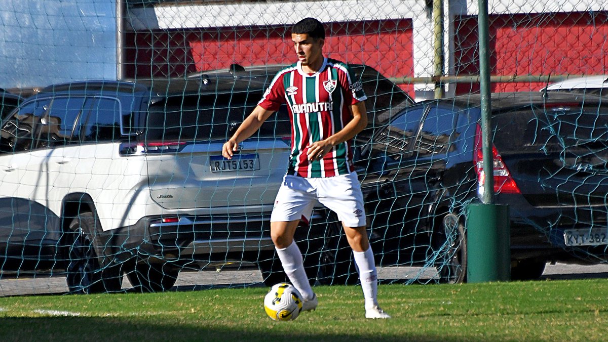 #Sub23 | Fluminense acertou o empréstimo do zagueiro Davi (02) ao Bangu para a disputa do Campeonato Carioca.

Boa sorte, <a href="/davi_alves02/">Davi</a>! 🇭🇺
