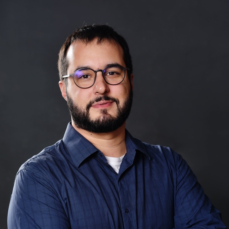 Labjor_Unicamp's tweet photo. Especialista em jornalismo científico na turma 07'08' com bolsa MídiaCiência/Fapesp, Luciano Valente @lhpvalente atua há quase 10 anos na L/A COM, um estúdio de comunicação e marketing de conteúdo especializado em tecnologia e inovação. Parabéns pela jornada! 🌟 #AlumniLabjor https://t.co/wXTP3oGdlf