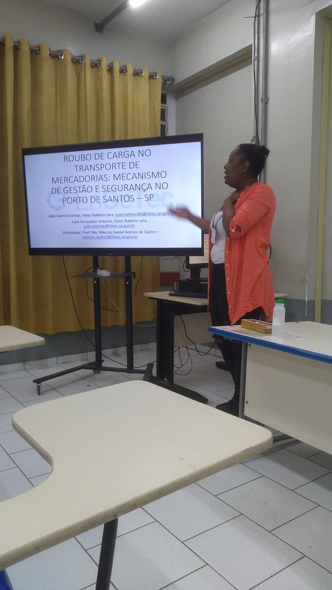 FatecRubensLara's tweet photo. Alunos do 6° ciclo da @FatecRubensLara apresentaram seus artigos acadêmicos no Congresso EnGeTec (Encontro de Gestão e Tecnologia), organizado e sediado pela @Fateczl_oficial.
#CPS #CentroPaulaSouza #Fatec #FatecRL #FatecZL #EnGeTec #Gestao #Tecnologia #Artigos https://t.co/j3Vct70aRG