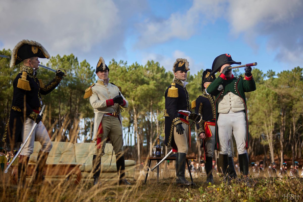 SaintCyrCoet's tweet photo. « Il vous suffira de dire : j’étais à la Bataille d’Austerlitz pour qu'on vous réponde : Voilà un brave ! » - Napoléon Bonaparte
2S - 217 Commémoration de la bataille d’Austerlitz.
Chic à Cyr !
#Histoire2Terre #Austerlitz https://t.co/lpbLQDvlGK