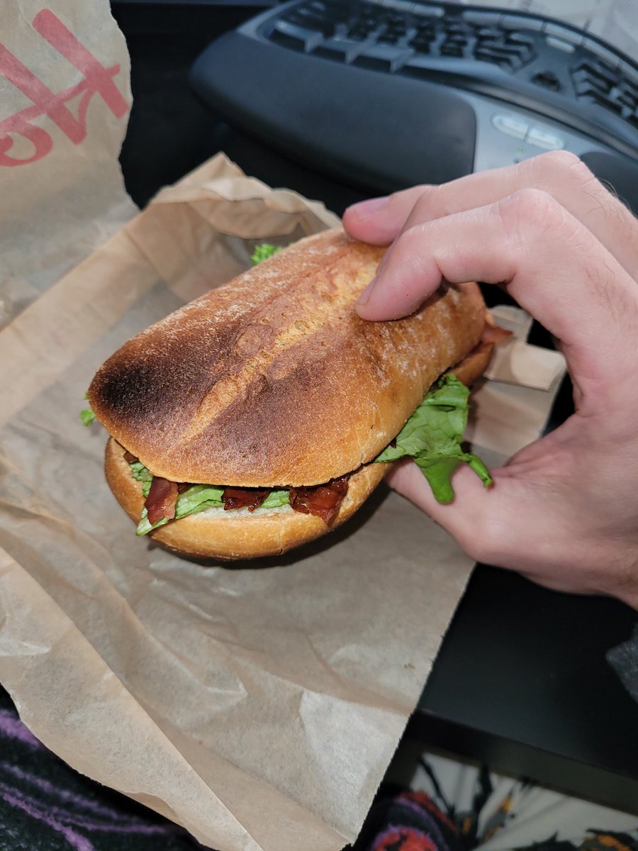 mosjeffinitely's tweet photo. @TimHortons how am I paying 6$ for this??? I don't remember burnt to a crisp BLT being an option? 🤔 https://t.co/5AP9K8ig5U