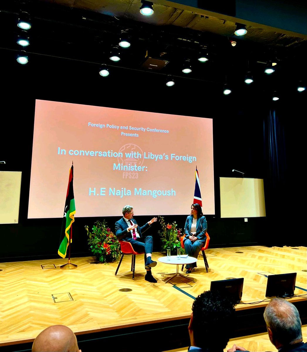 andreas_krieg's tweet photo. 🇬🇧🇱🇾
Great pleasure to moderate this session on #Libya's future as a partner for the #UK with H.E. Foreign Minister @NajlaElmangoush - great initiative by our @KingsCollegeLon undergrads @fpskings23 to organise such a high-profile event @DSD_Kings @KingsSSPP https://t.co/cmf0G0Txew