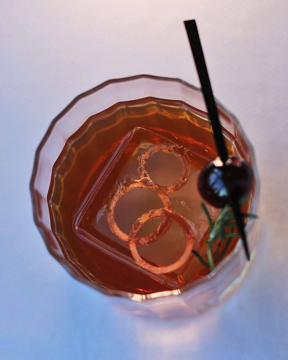 Palms's tweet photo. Christmas spirit is in the air!๐
Join us at four of our premier restaurants for Christmas inspired menu items and specialty cocktails that will put everyone into theย holiday spirit!
#Scotch80Prime #AYCEBuffet #SerranoVistaCafe #VetriCucina https://t.co/3NwY92LCJ5