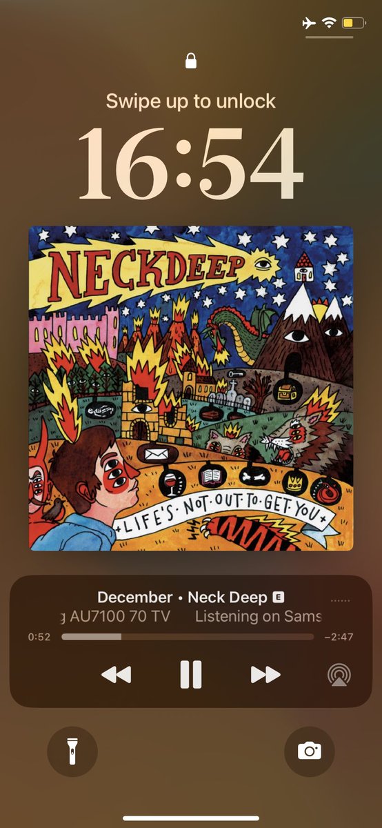 HaidJasmin's tweet photo. @NeckDeepUK hope this gets sang at Yung Blud cannot wait 🖤 https://t.co/MGtundfOPt
