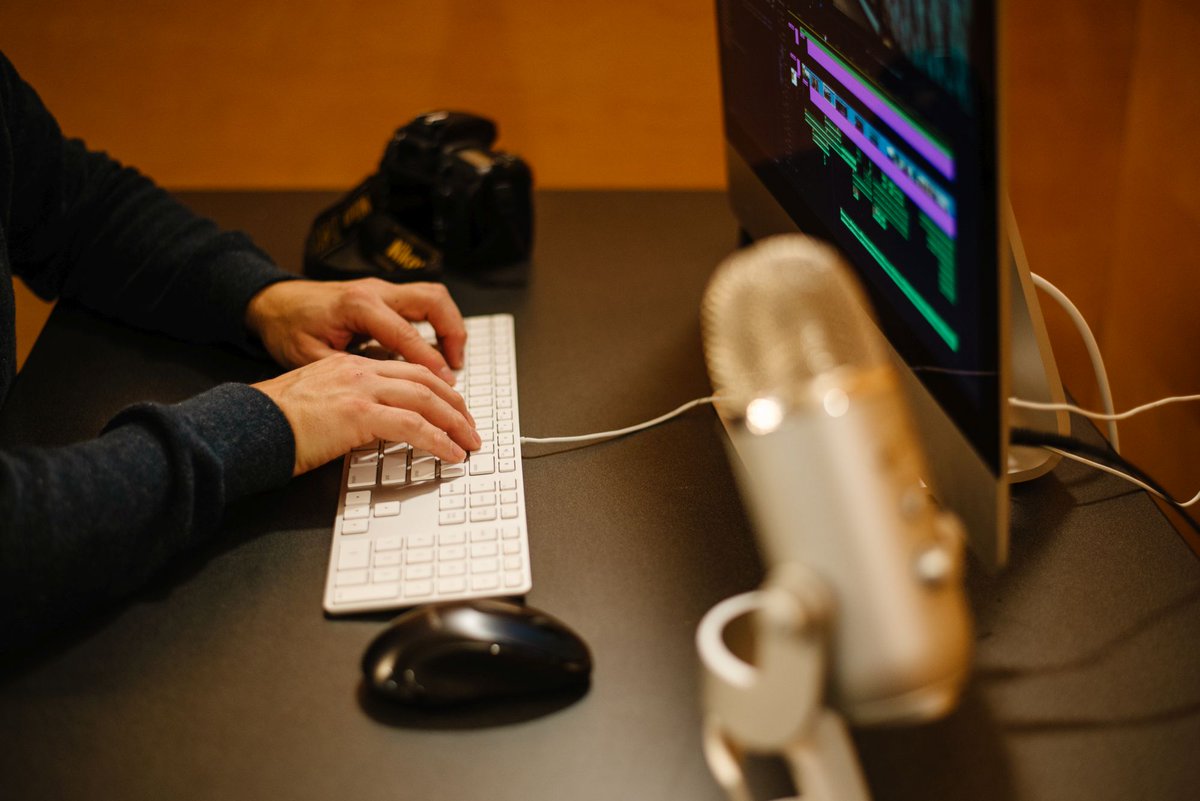 UNBCCS's tweet photo. 2023 is almost upon us! Start the new year by learning how to write that screenplay you've been pondering.  Maybe you have a graphic novel you want to bring to life? Courses are online. #UNBC #ContinuingStudies #OCADU #DigitalMedia #Microcredential https://t.co/U6IO4ZnSuJ

S https://t.co/1iMuhdV3gd