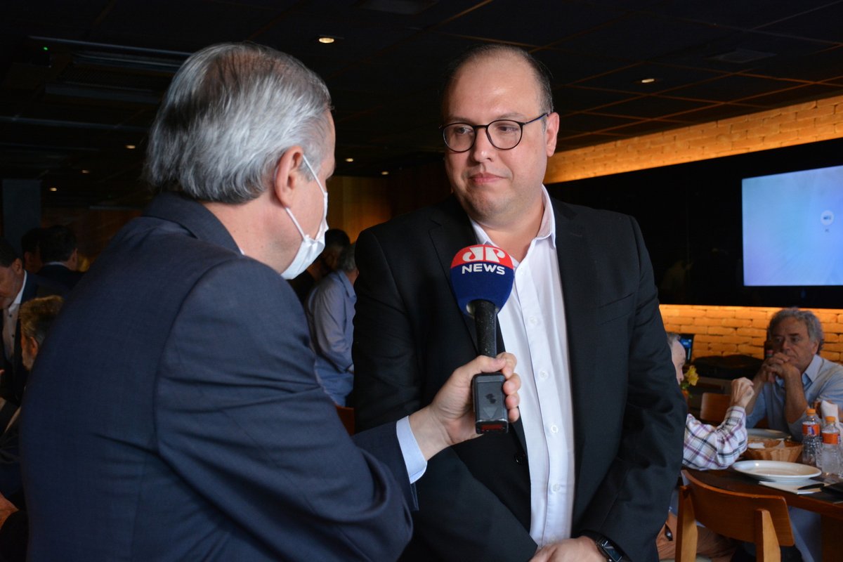 aeanews's tweet photo. Confira a reportagem realizada pela @JovemPanNews com o Besaliel Botelho, Presidente AEA e Everton Lopes, Diretor de Tendencias Tecnológicas durante a Coletiva de Imprensa AEA 2022! 

íntegra: https://t.co/2DzYaSY15U 

Divulgação: https://t.co/9H8AqnZNRp https://t.co/XwwU5xcilc