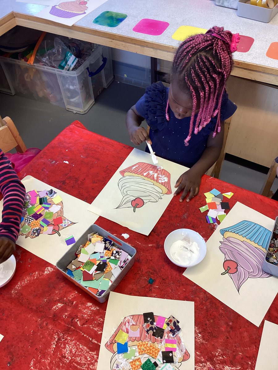 Nurserystm1's tweet photo. Practising out gluing skills by decorating cakes. #STMeyfs #STMead #STMphysicaldevelopment https://t.co/ELir00MYh1