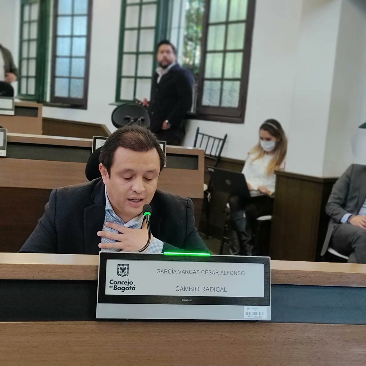 cesargarciav's tweet photo. Estamos rindiendo ponencia positiva con modificaciones al proyecto de presupuesto 2023 en la Comisión de Hacienda en el Concejo de Bogotá. https://t.co/CgeMbsFxDZ https://t.co/20G421lDAK