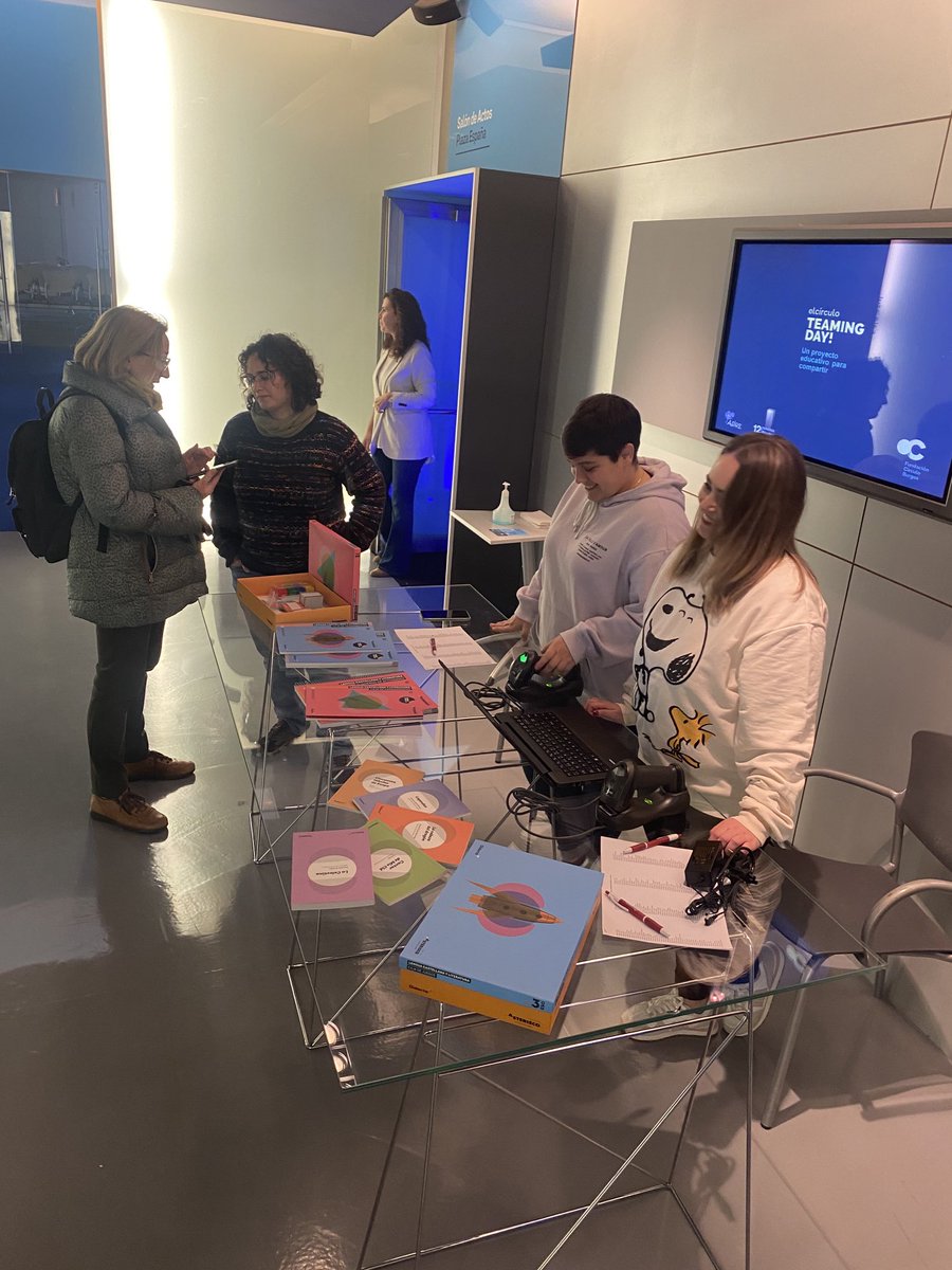 Todo listo para el #Teamingday 
⁦<a href="/teamingday/">Teaming Day</a>⁩
⁦<a href="/soniarocano1/">soniaRocano</a>⁩ 
⁦<a href="/FCirculoBurgos/">Fundación Círculo</a>⁩