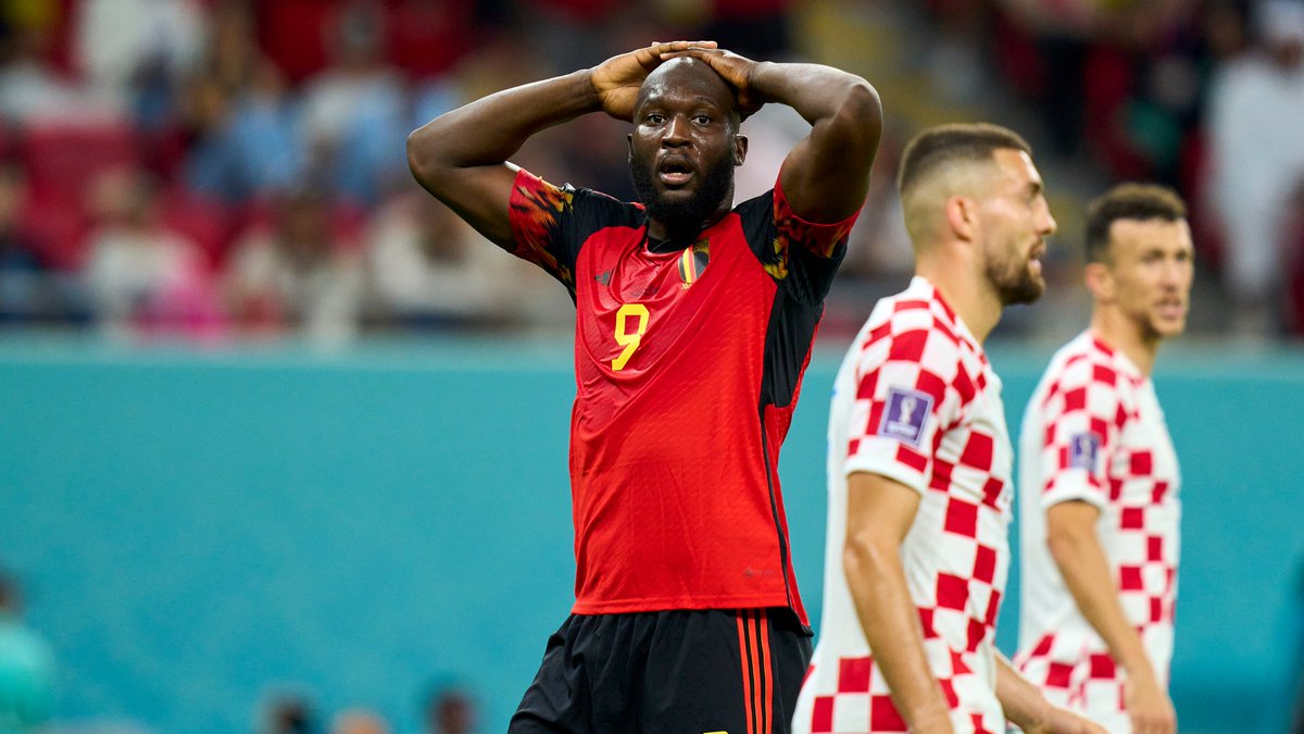 fifaworldcup_pt's tweet photo. 1998: França elimina Brasil
2002: França cai na fase de grupos

2006: França elimina Brasil
2010: França cai na fase de grupos

2014: Alemanha elimina Brasil
2018: Alemanha cai na fase de grupos

2018: Bélgica elimina Brasil
2022: Bélgica cai na fase de grupos

Zica brazuca? 🇧🇷👀 https://t.co/EYFE866Tvt