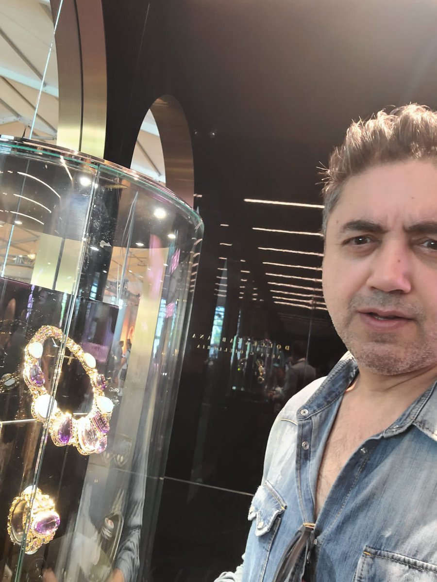RiazTyab's tweet photo. Spectacular @dolcegabbana #exhibition at #artbasel #Miami. Up until the #DesignMiami show, these pieces were for private clients. This marks the first time they are on display to the public. Exceptional craftsmanship.

 #artbasel #ArtBaselMiami2022 #ArtBaselMiamiBeach #Miami https://t.co/c6trxELwfU