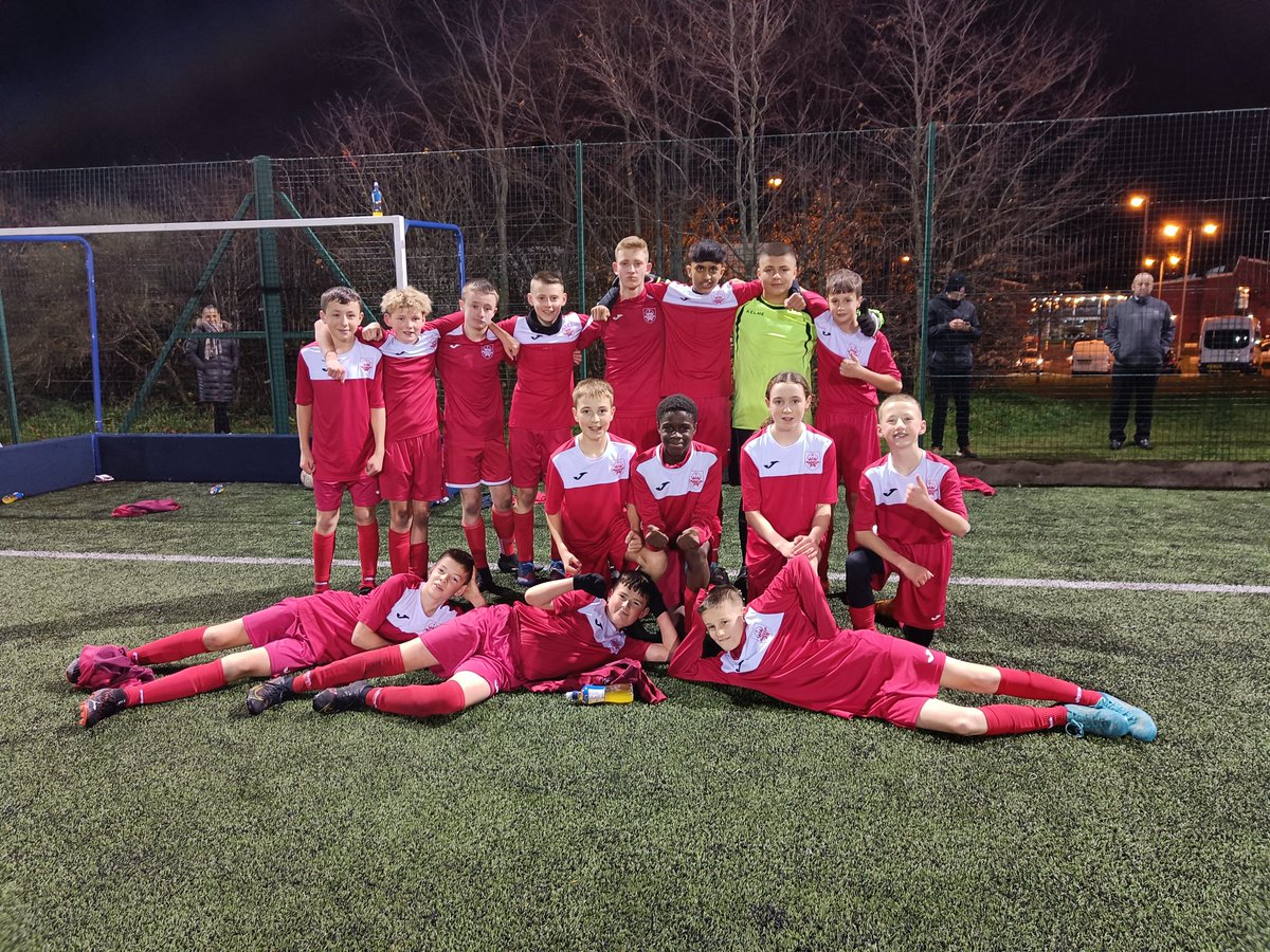 StDavidsHShwb's tweet photo. Our S2 SOF showed cracking character to mount a comeback against a hard Dalkeith side. It finished 5-4 to St David's. Well done guys ⚽⚽ https://t.co/FaERB8g0l8