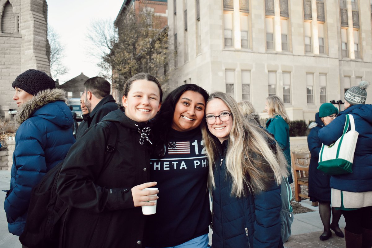 BluejayLife tweet media