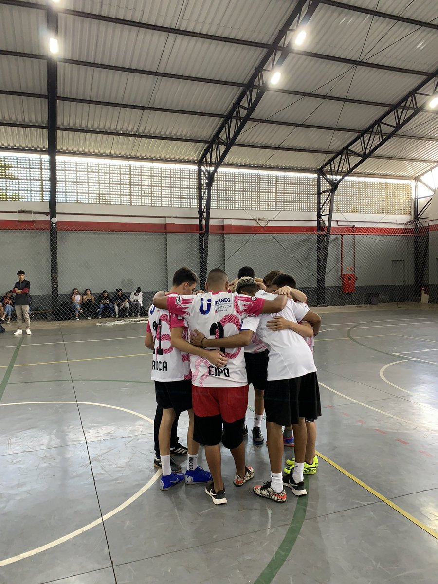 interdebentao's tweet photo. Em uma atuação fora dos padrões, a Inter foi superada. A derrota chegou após uma longa sequência de vitórias💗🤍
Voltaremos ainda mais fortes.💗🤍
#VAMOINTER #AQUIEINTER https://t.co/8fHICy2Jir
