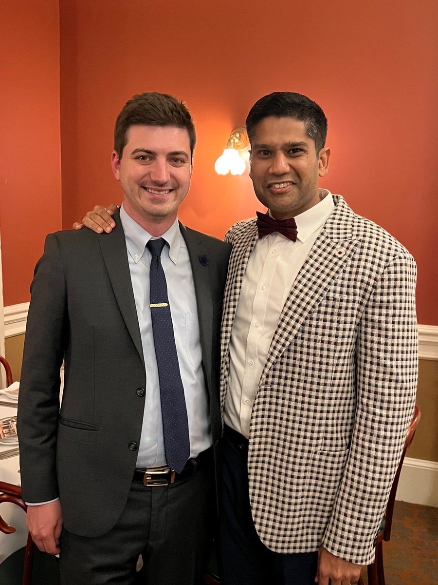 Congratulations @ranjithramamd for winning the Gold Cystoscope Award! An incredible mentor, researcher, and clinician. Honored to have worked with him for over 9 years now!