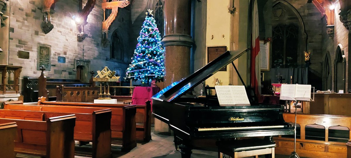 StEdmundsRoch's tweet image. #StEdmundsRoch Getting #Festive in time for #CountdowntoChristmas &amp;amp; #MerryLittleChristmas With #LancashireChoirOfTheYear @RossenMales &amp;amp; #Rossendale #Ladies 10th &amp;amp; @cantare_choir 17th #December 19:30 #Raising Funds for #Liviv #Ukraine &amp;amp; @UKMed  @RochdaleCouncil @TheCCT #Community