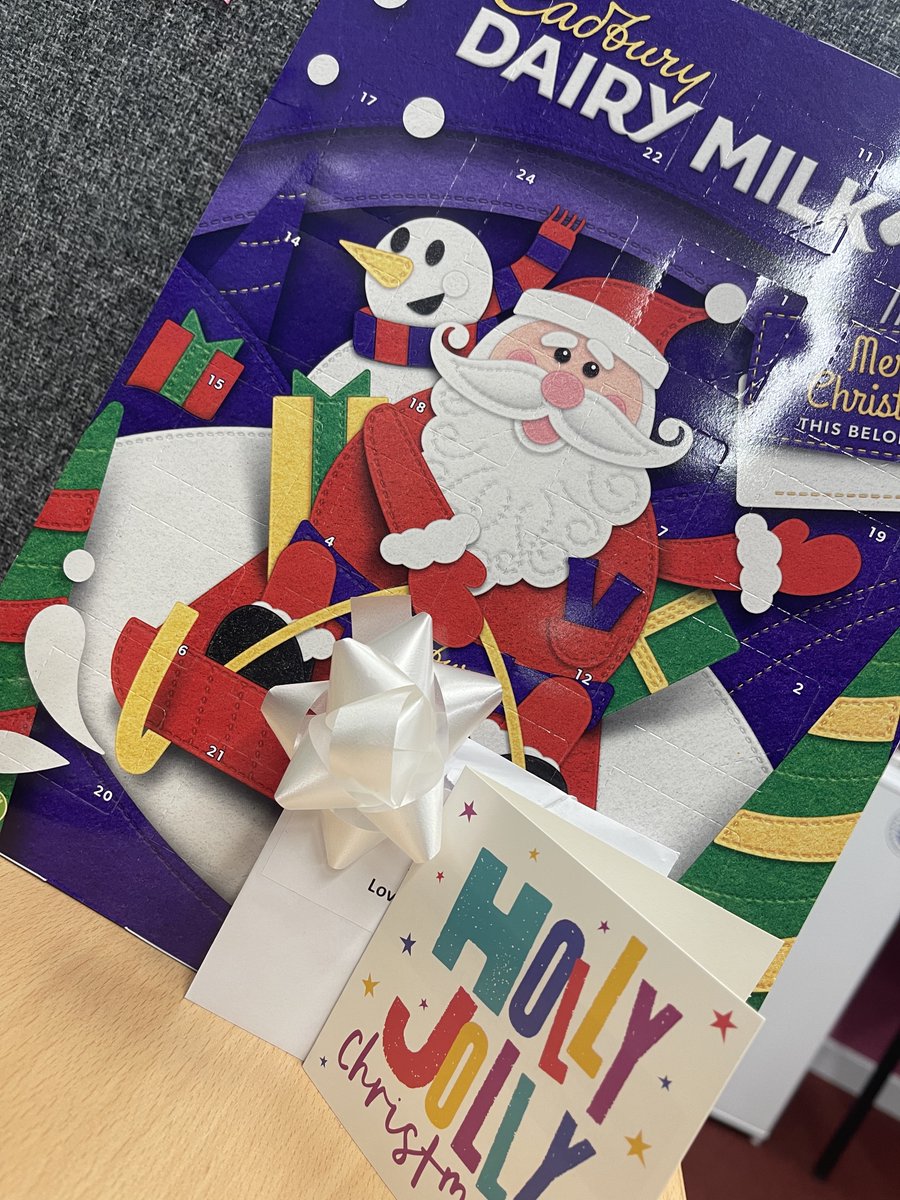 Looks like Santa has been sneaking around the office today leaving treats 🎅🏼🎄 #christmas2022 #BradRadFamily #CHOCOLATE