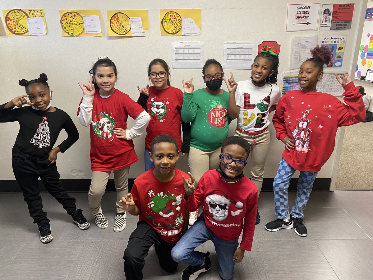 brayelementary's tweet photo. Tis The Season To Be Jolly!! Kicking Off 12 Days Of Winter Holiday Fun!! 😃🤘🏽🎁📚#GreatThingsHappenHere #Believe #OneVoiceOneSound @BrayiServe @cedarhillisd https://t.co/lCalcXjORS