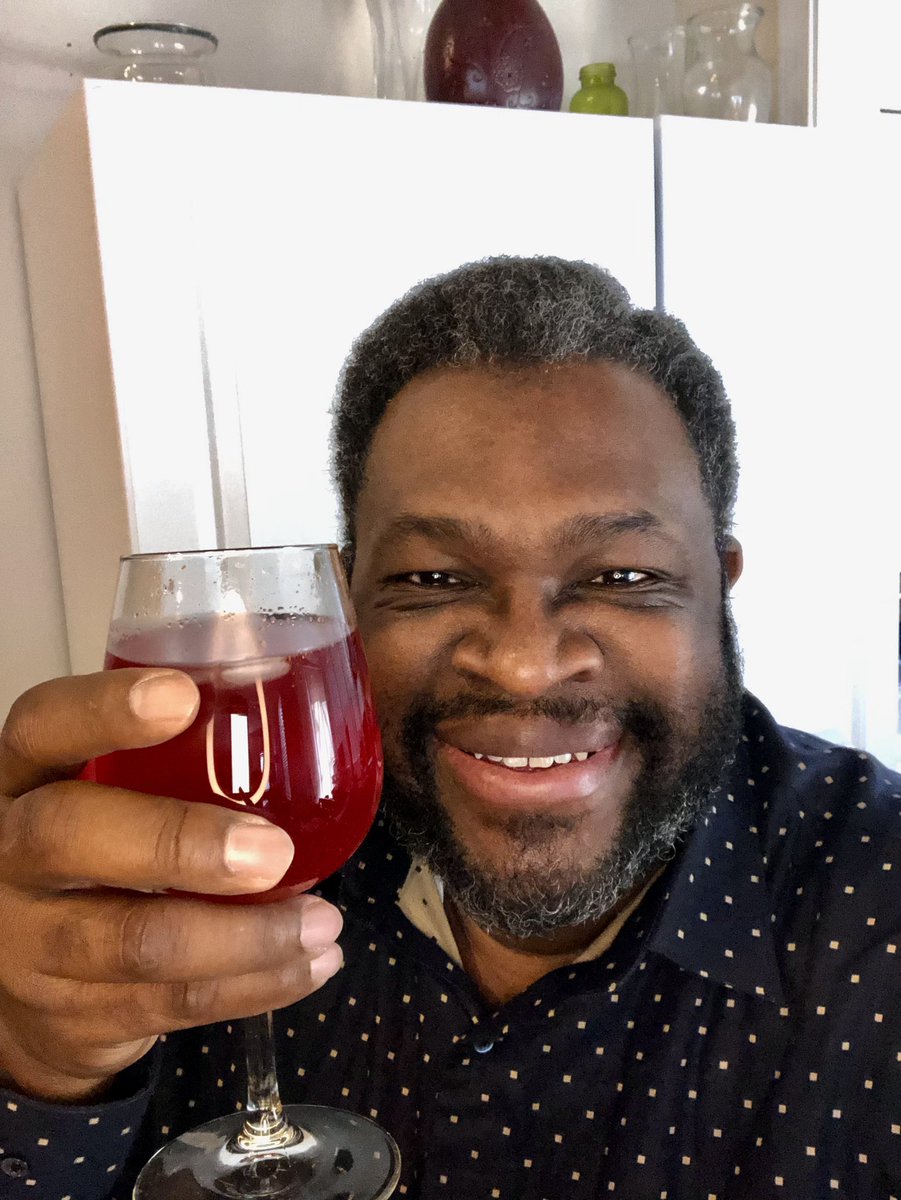 DerrickLBrown71's tweet photo. I’m 29 lbs down! Starting Phase 2 TODAY: The Pink Champagne Lifestyle.  You can WATCH ME or JOIN ME! INBOX ME for more details! #pinkchampagnelifestyle #theoriginal #theoneandonly https://t.co/mIZrvIq5Fn