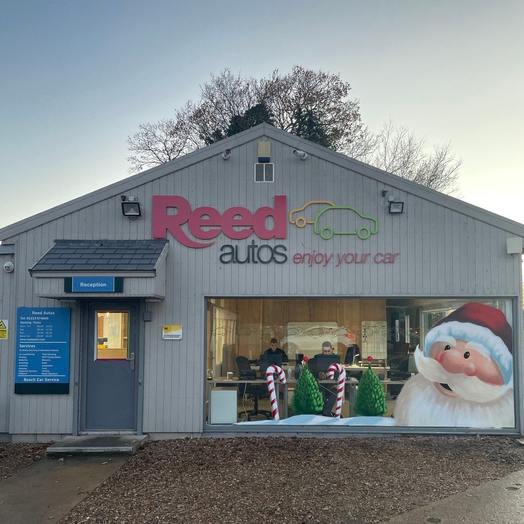 Happy December 1st everyone! With Christmas just round the corner we at Reed Autos thought it would be great to share the festivities with this lovely artwork! What do you think? 😍🥳 instagr.am/p/CloiXlHIBN3/