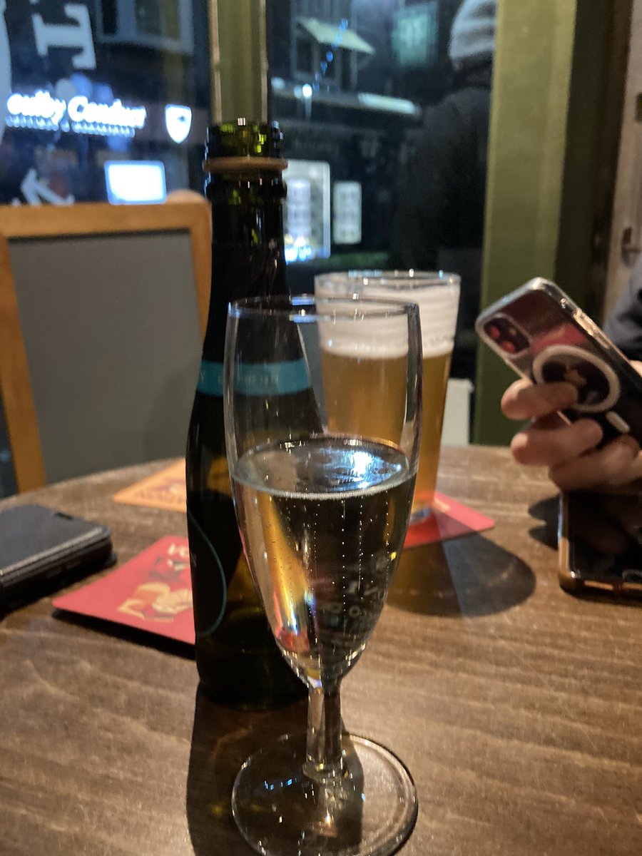 Manora_Chick's tweet photo. @OctopusEnergy #SavingSessions @g__j so here we are again saving energy and supporting local businesses - everyone’s a winner 🤣 https://t.co/OzU4GlUXhS