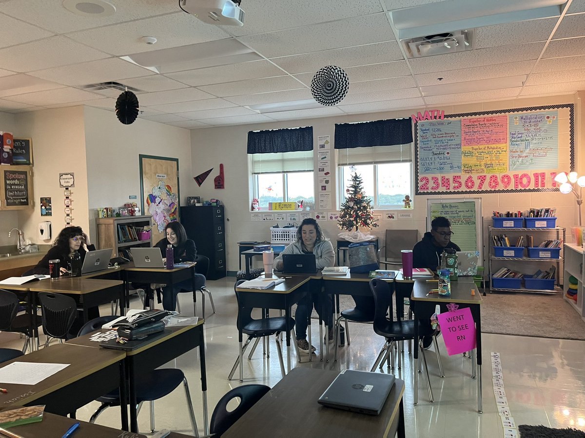 Lisa Moran tweet media