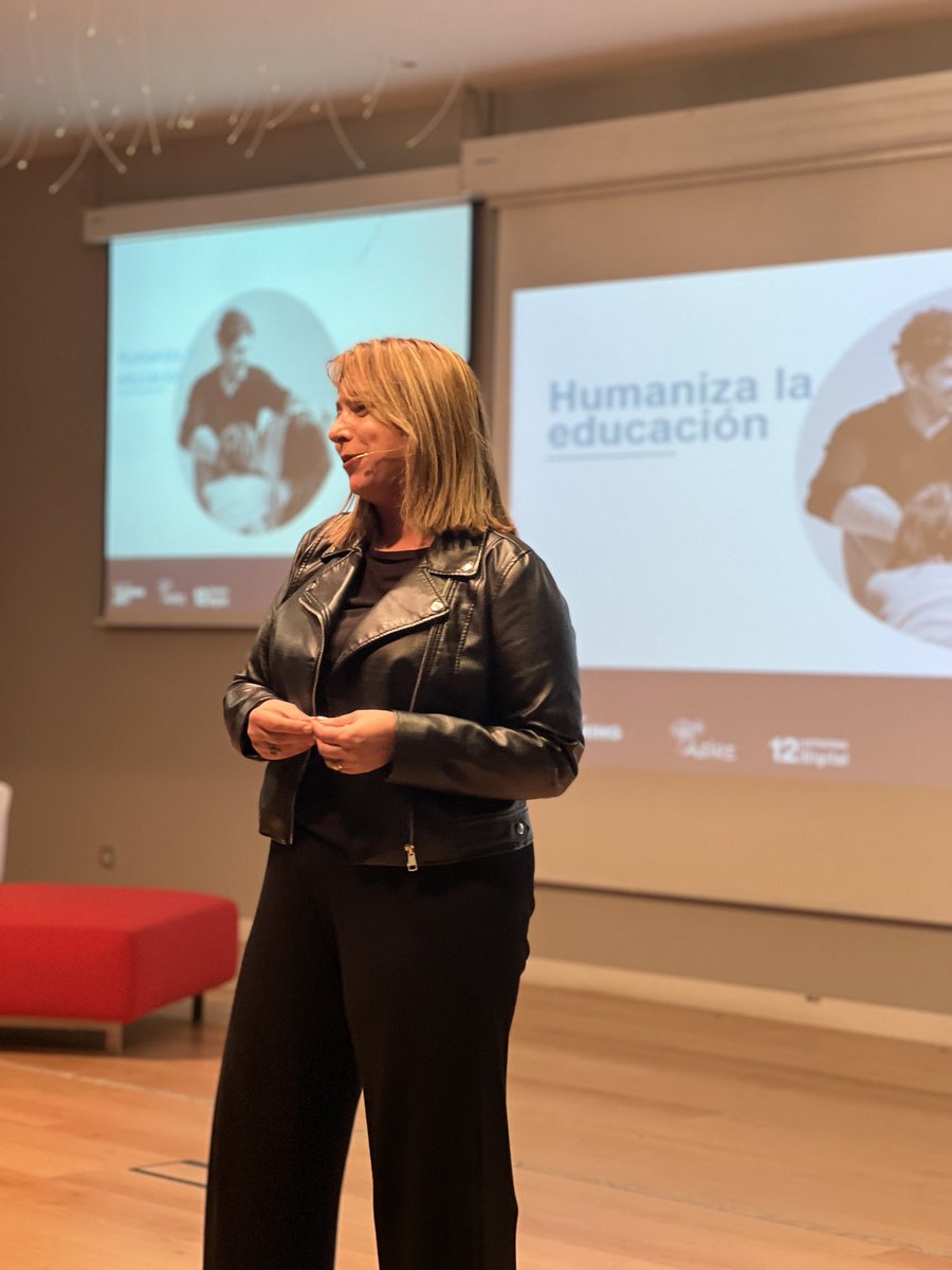 Hoy en ⁦<a href="/teamingday/">Teaming Day</a>⁩ “Humanizar la educación” con <a href="/cccesssarrr/">César Bona</a>⁩ 
cc ⁦<a href="/soniarocano1/">soniaRocano</a>⁩ 
⁦<a href="/FCirculoBurgos/">Fundación Círculo</a>⁩