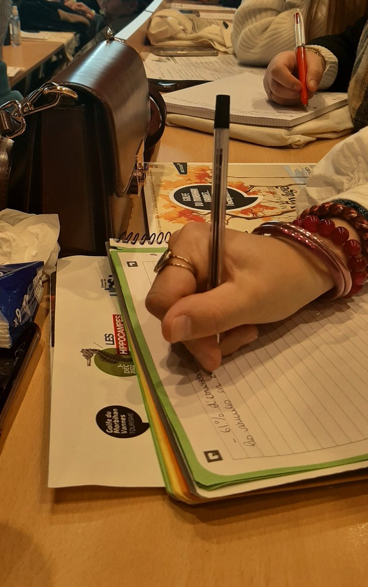 E4THEcs's tweet image. BTS TOUR1 - Participation de 3 étudiantes à #leshippocampes #golfedumorbihan - &quot;Voyager sera-t-il encore responsable ?&quot; Des témoignages qui encouragent à &quot;être optimiste dans l&apos;action&quot;. 
Merci pour ces rencontres !

#lyceejarennes #BTSTourisme #formation #Bretagne