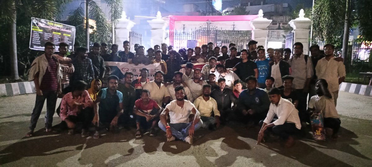 newhostelru's tweet photo. Blood Donation Camp was organised by our New Hostel in Association with RNHEA,345 unit blood was collected.Many Ex-Boarder's and hospital faculties were present during donation.
#Total_New
#60Years_Diamond_Jubilee
#Ravenshaw_University
#Silver_City_Cuttack https://t.co/K1adEWZp9e