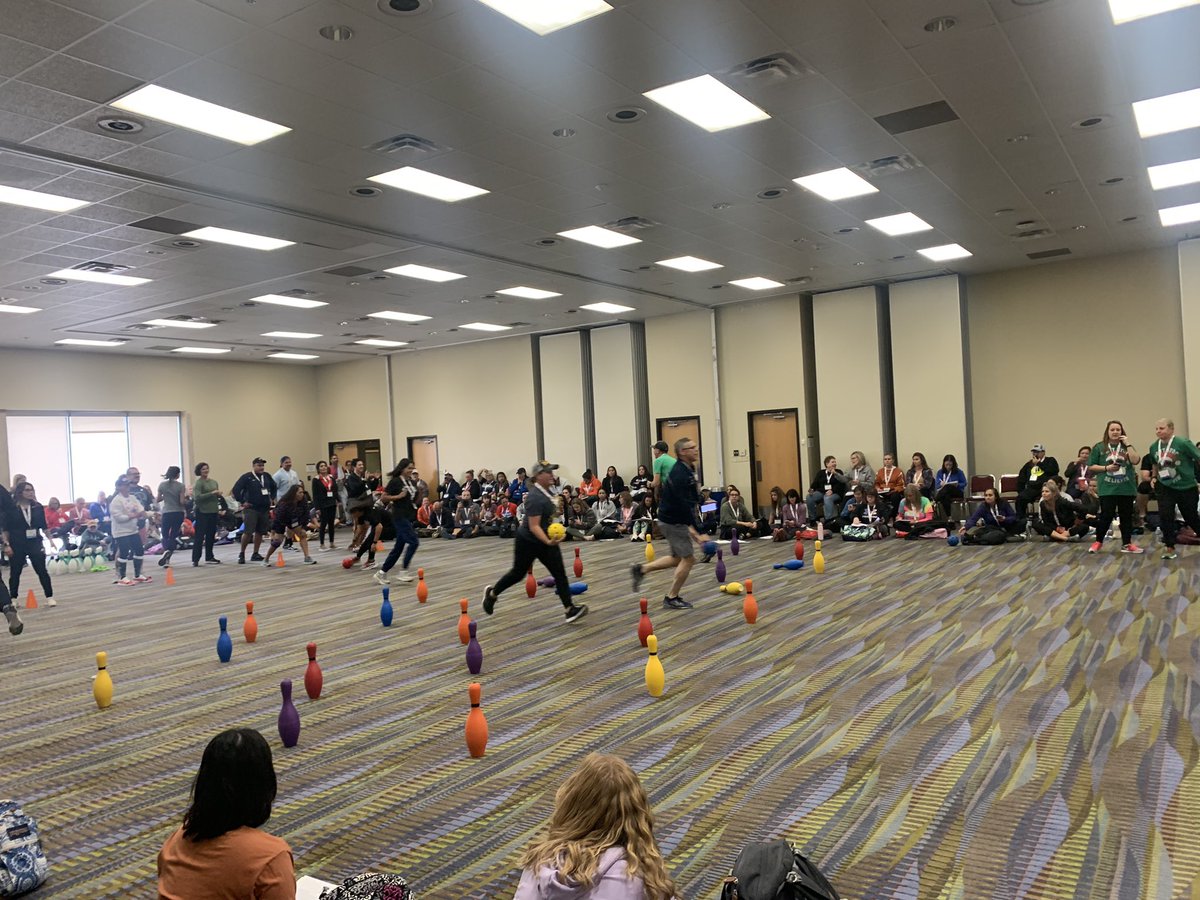 KESPE4's tweet photo. Learning all the goods from other PE teachers around the state. #TAHPERD2022 #99thannual @TexAHPERD @BrenhamISD @KrauseElem https://t.co/ld6rBRqvqu
