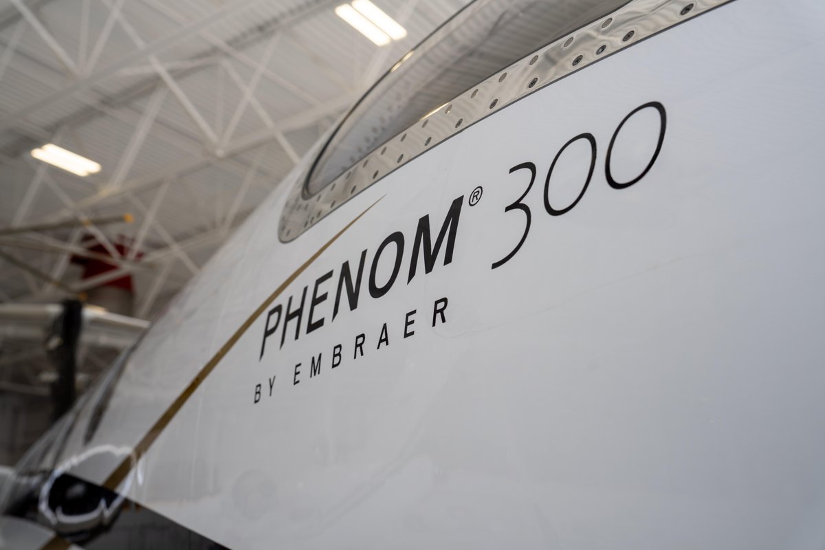 ProStarAviation's tweet photo. Embraer business jets
💎 Intelligently designed
💎 Masterfully crafted
💎 Superior Service

Schedule your next service with our team 👉 https://t.co/bcSNxikp7I

#Embraer #EmbraerServiceCenter #Phenom100 #Phenom300 https://t.co/DcdrPJcJuI