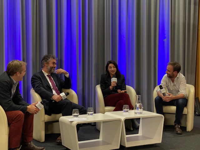 ESCP_bs's tweet photo. #ESCPlive
A warm welcome to our panelists:
- Fabien Dell, Economic Advisor to the European Commissioner for Employment and Social Rights
- @LubomilaJ Co-Founder & CEO of Plan A
- Antoine Poincaré, Head of Axa Climate School
Join the live here: https://t.co/YhjVttCJC7 https://t.co/r58AQEP2Dp