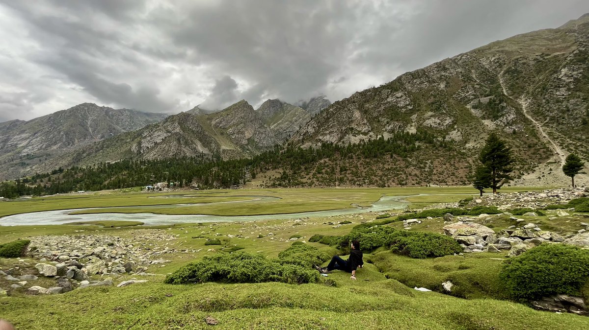 FarazTariq654's tweet photo. Serenity and scenery in one frame.
#PyaraPakistan https://t.co/q7Q4RRLPah