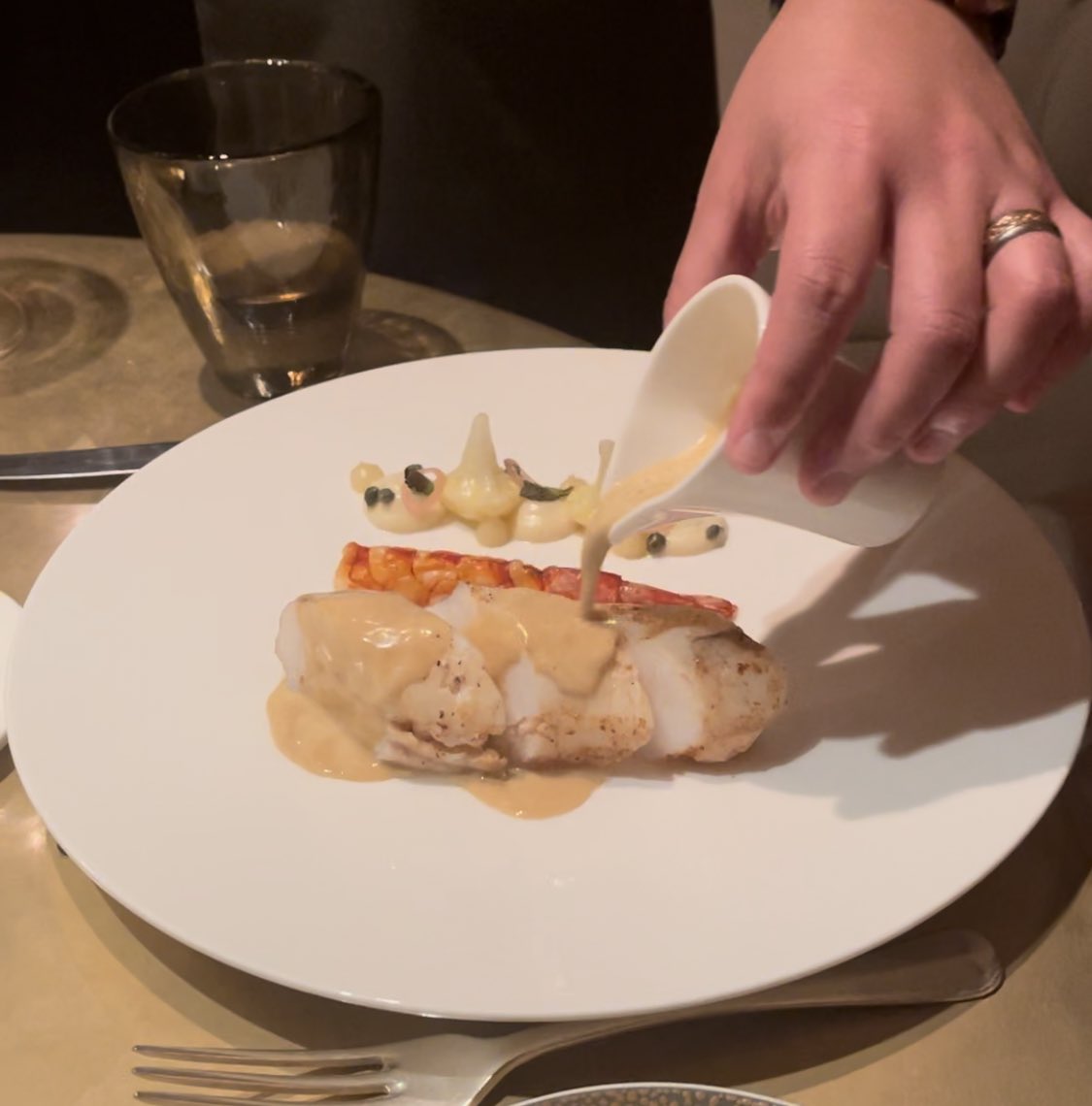 finediningguide's tweet image. Dinner @VineyardNewbury @TomScade chef. Interview with Tom to follow