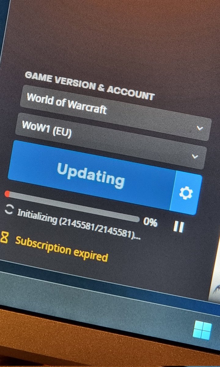 nathanelout's tweet photo. @BlizzardCSEU_EN Please help, I've tried everything. It's been stuck on a loop like this for two days. 😭😭😭 https://t.co/CQxPiqlrUF
