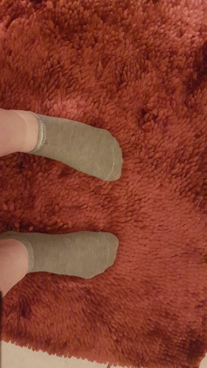 Nat57597093's tweet photo. Bin heute den ganzen tag mit den Socken in der Stadt herumgelaufen und dein Geld ausgegeben. 

#feetfethish #feetbuyers #feet #feetworship #feetfinder #feetjob #feetpicsforsales #feetselling #feetpicsforsales #moneyslave #humanatm https://t.co/e508jDfqaW