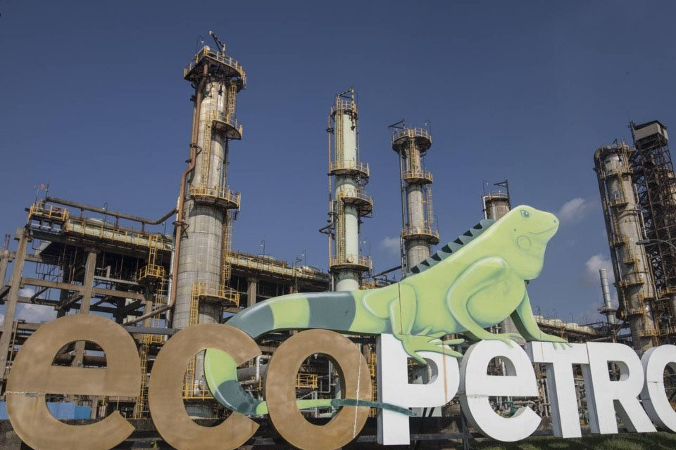 DiarioTalCual's tweet photo. Compra de gas a Venezuela por Ecopetrol sigue generando polémica en Colombia #TalCual #ClaroyRaspao #EnControversia https://t.co/eXkO69leB8 https://t.co/BQQ2VZg06B