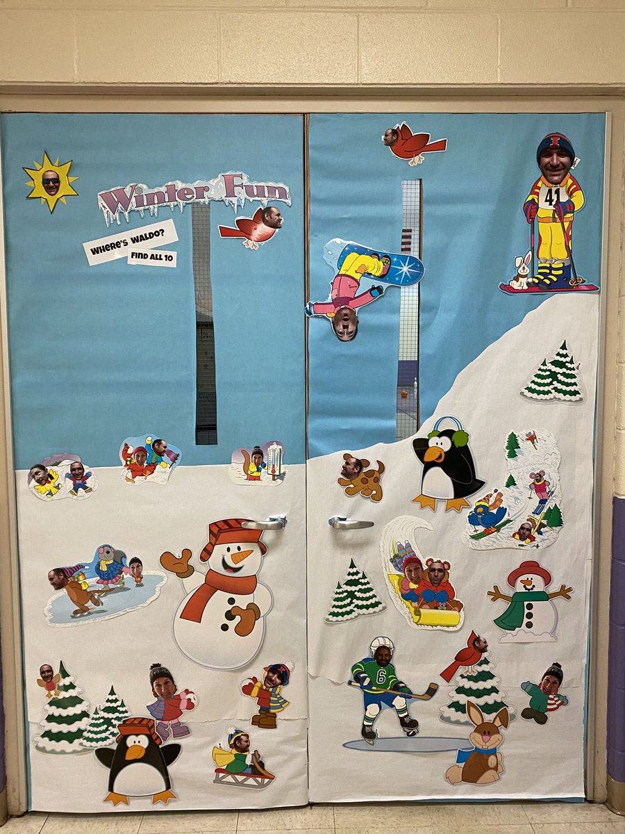 Door decorating contest at @RobertCS118 ! Take a close look at all the faces! Hopefully we have ourselves a winner! #rcs118life #d118life