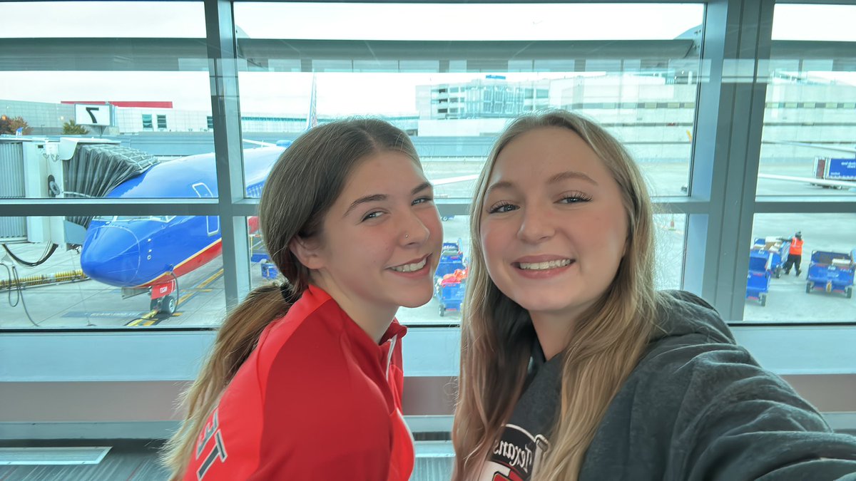 NeasonArianna's tweet photo. Heading to a Showcase! Dallas Love Field flying Southwest! @SouthwestAir #lovesouthwest #dallaslovefield https://t.co/wjPBndyyY7