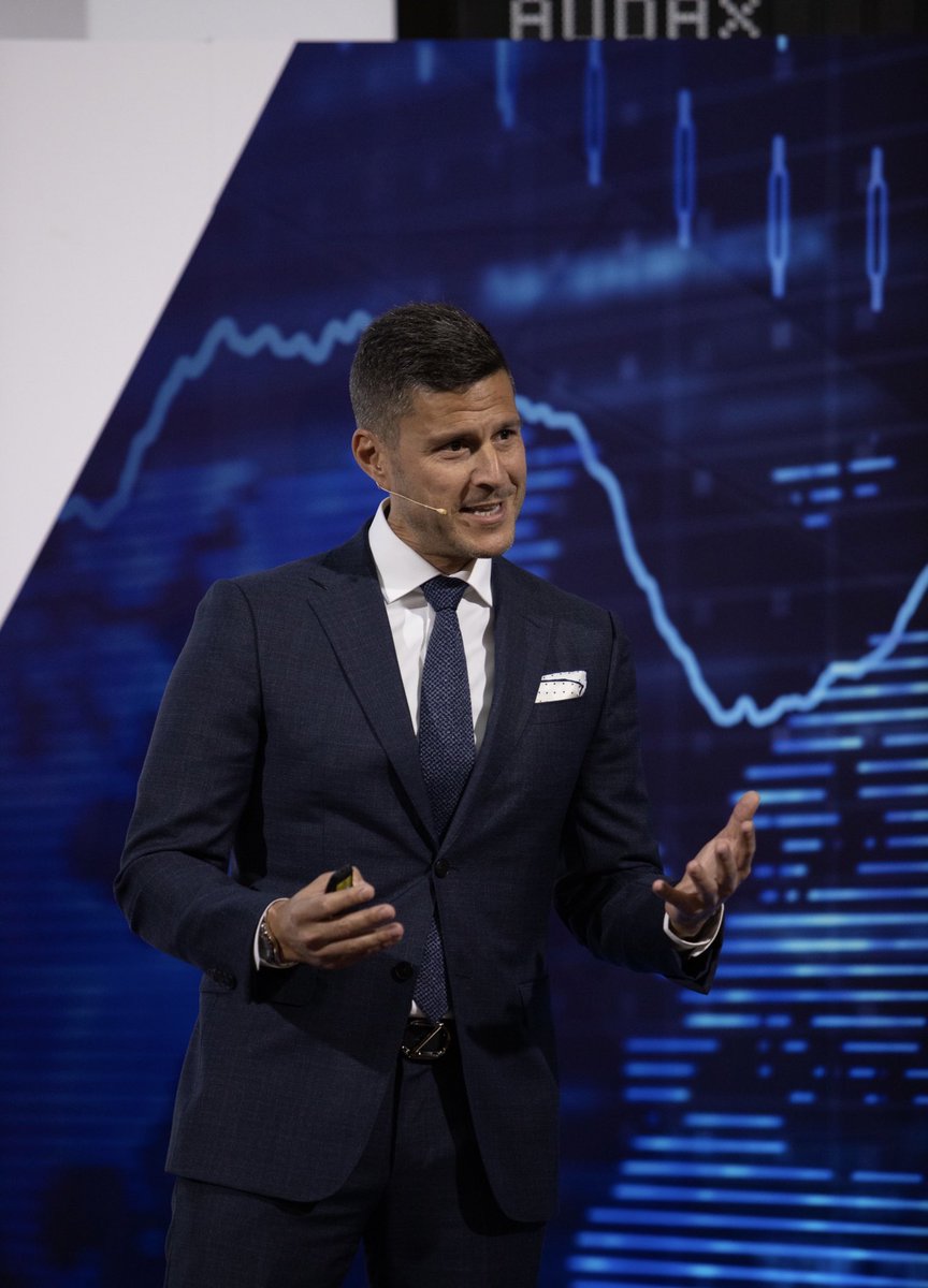 Othman_Ktiri's tweet photo. Jornada muy especial en el #IIIOKStrategicAndFinancialDay presentando la previsión de cierre del ejercicio 2022 de #OKMobilityGroup.

Very special day at the #IIIOKStrategicAndFinancialDay presented the forecast for #OKMobilityGroup's 2022 financial year-end. 

#BolsadeMadrid https://t.co/yZq5YkUBmO