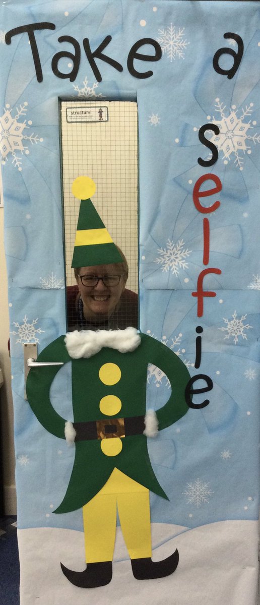 Christmas has officially started <a href="/simonsideschool/">Simonside Primary</a>. A warning to anyone visiting us in Year 4 this month…no one leaves until they’ve taken a sELFie 😊🎄🎅🏼🎄🤶🏼Even <a href="/MrsWrig95111160/">Mrs Wright</a> couldn’t escape!