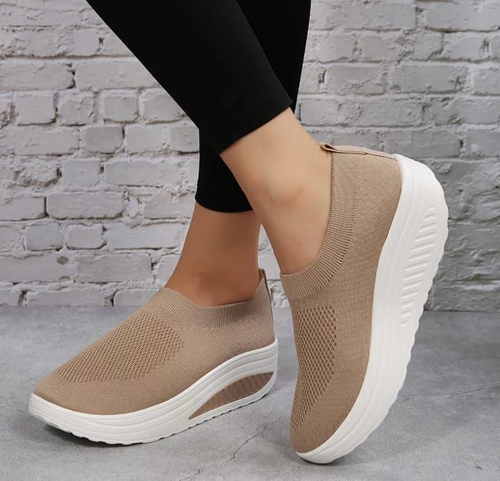 Axionstores's tweet image. Featured Product: ⏬⏬⏬

- Item: Women's Fashion Sneakers

- Size: 37, 38, 39, 40, 41, 42

- Color/Design: Available As Seen 

- Price: ₦6,500 (+₦1,000 Boxed)

-&amp;gt; Available at axionstores.com/shop/
 
Or wa.me/message/CWY2JL…

#axion_stores #onlinestore #products