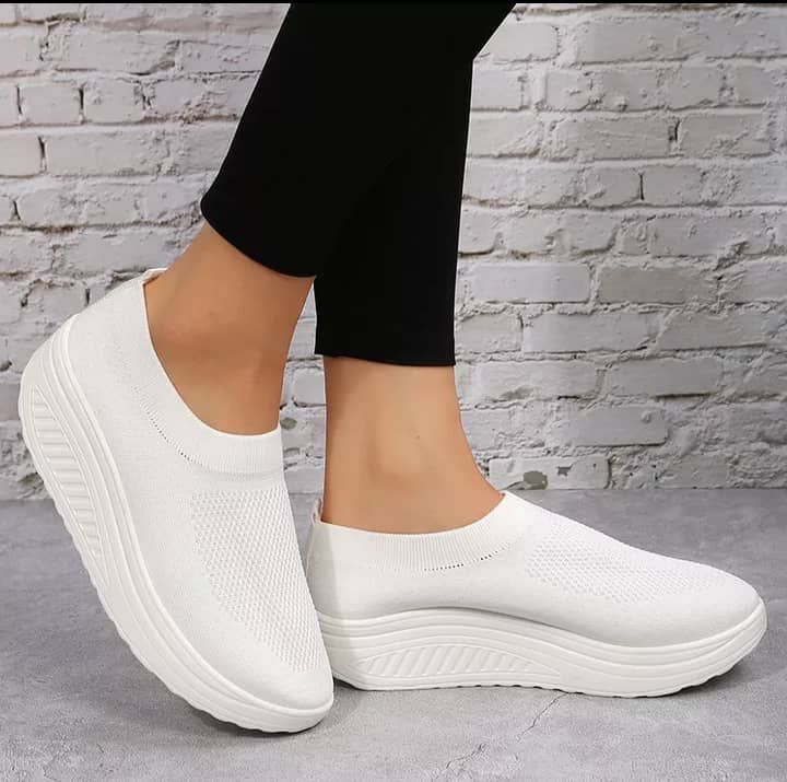Axionstores's tweet image. Featured Product: ⏬⏬⏬

- Item: Women's Fashion Sneakers

- Size: 37, 38, 39, 40, 41, 42

- Color/Design: Available As Seen 

- Price: ₦6,500 (+₦1,000 Boxed)

-&amp;gt; Available at axionstores.com/shop/
 
Or wa.me/message/CWY2JL…

#axion_stores #onlinestore #products