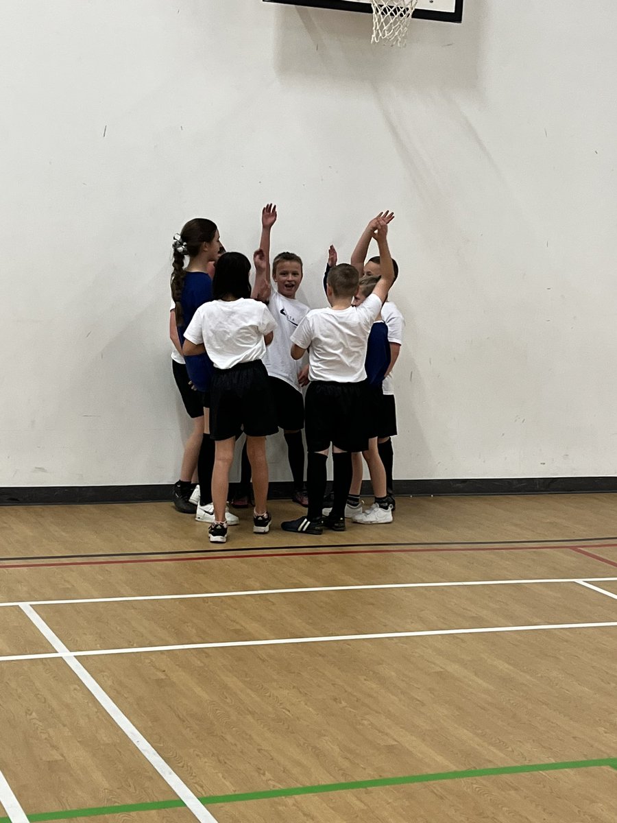 DeltaMerseyYr3's tweet photo. Super proud of #TeamMersey tonight! 🏀 Amazing teamwork, resilience and sportsmanship by all, fantastic basketball skills and to top it off, we won the tournament!! Well done guys 💙😁 @DeltaMersey @NHSportsNetwork @MerseyDeltaY5 @DeltaMPAYr6 #MPAExtraCurricular #Winners https://t.co/xlALCMzc2H