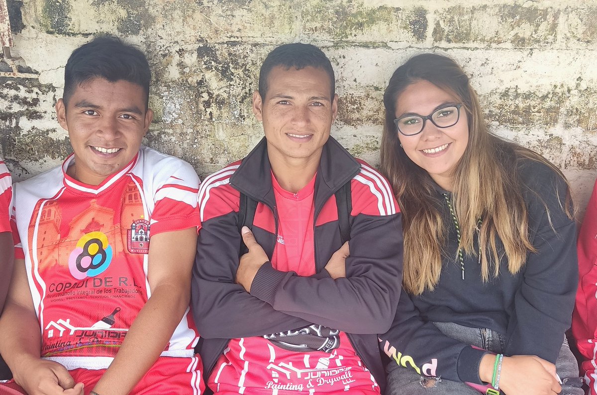 Imágenes de nuestro entreno de este jueves dónde el equipo continuo con su preparación para la visita a Destroyer.

#SomosAdm #DaleRojo #Juayua