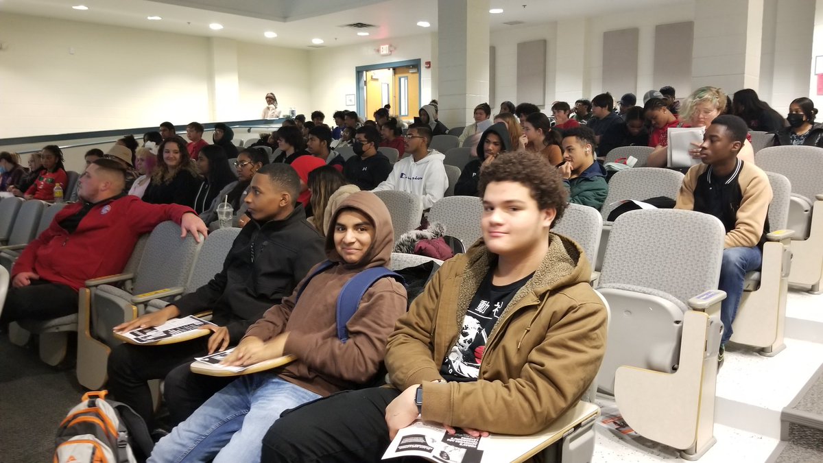 SHSChank tweet media