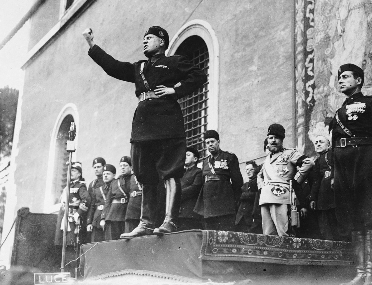 Demain 🚩Pourquoi l’Italie est-elle encore hantée par le spectre de Mussolini ?

Avec Antonio Scurati, écrivain italien, auteur de 'M, tome 2, L’Homme de la providence' (Editions @les_arenes, 2021), lauréat du 16e Prix du livre européen @bookprize