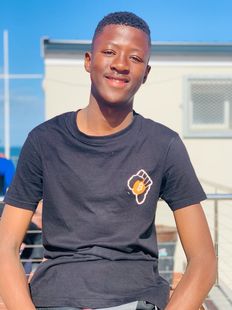 Surfing is a key to chase your drems❤