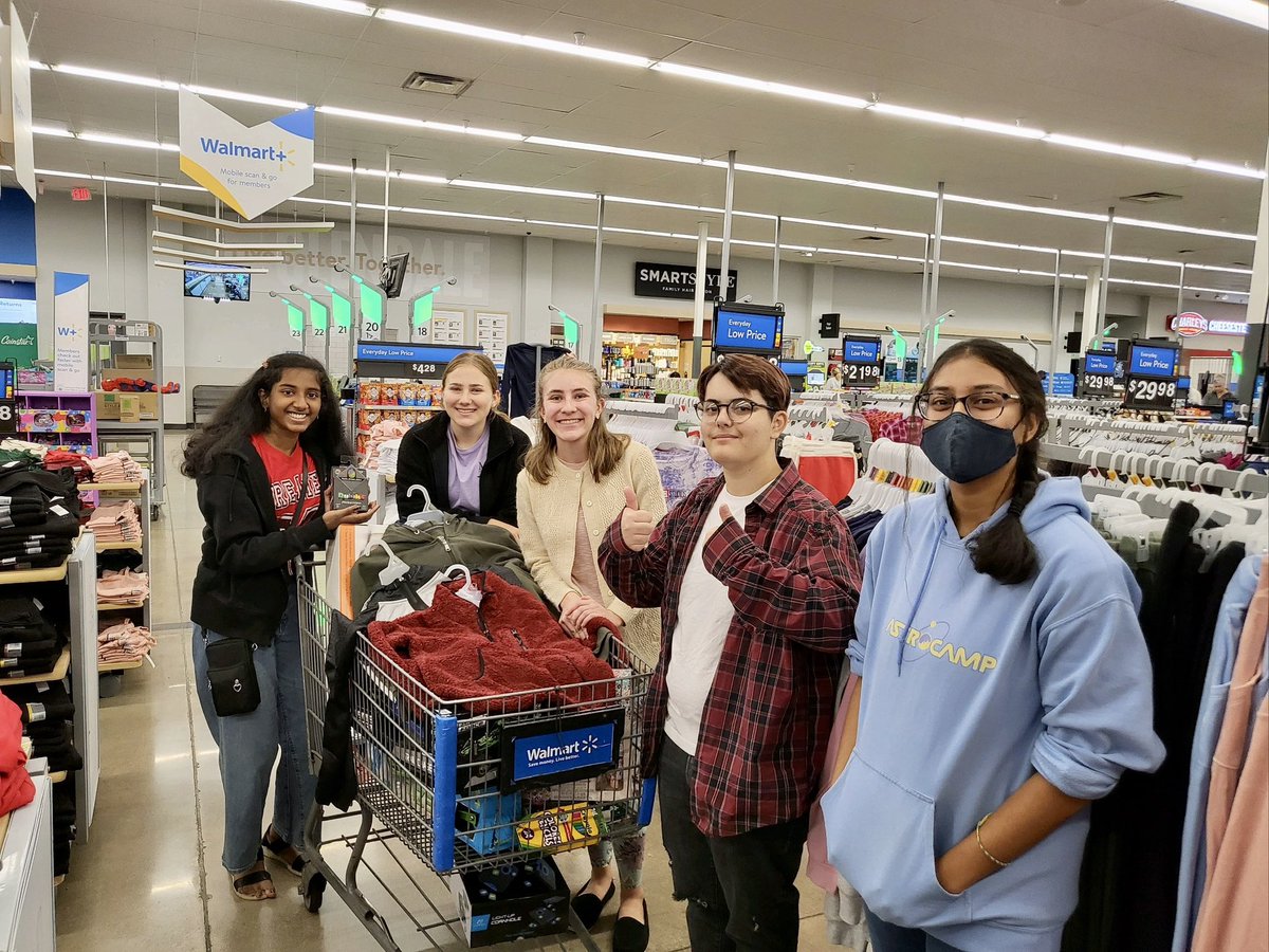 GlendaleMYAC's tweet photo. We recently went shopping and wrapped gifts for the two families we sponsored in this year’s @GlendaleAZ #AdoptAFamily program! #Christmas #Community #SeasonOfGiving https://t.co/AssNO17Lv5